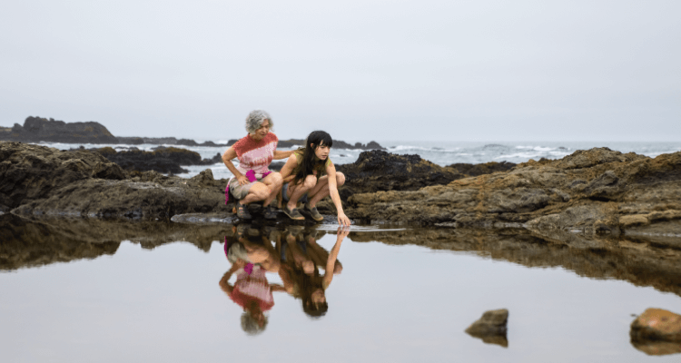 Yosh fohisha prezervativ taqib ozini sikga mixlaydi